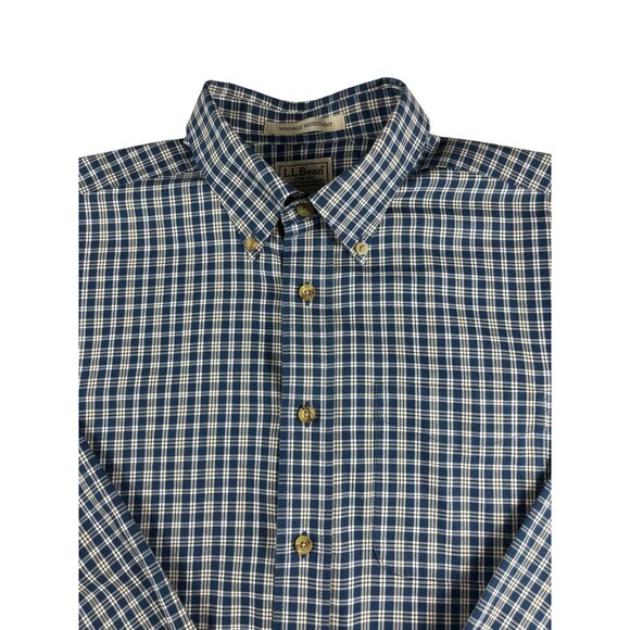 L.L. Bean Wrinkle Resistant Plaid Long Sleeve Button-down Shirt Size Medium - Picture 1 of 11
